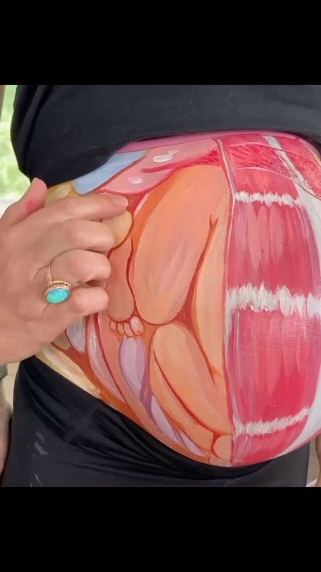 Reposting the very talented @drawing_anatomy and @weareillustrationx 😍

Visualising what’s going on inside a pregnant body 🥰

This is the beautiful bump of @katertot 🧡🩵 Isn’t it mind-blowing how your organs accommodate a growing baby?! Let alone if you are growing multiples! 🤯🙌🏻 

#pregnantbody #bodyart #amazingbody #pregnancyart #pregnantandbeautiful